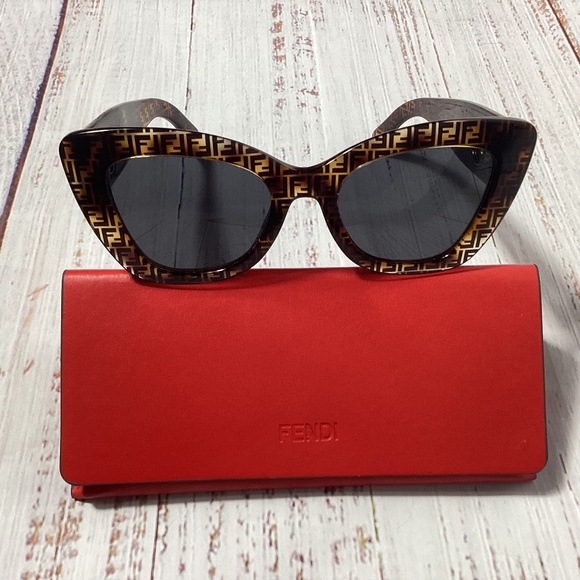 Fendi Accessories - Women’s Fendi Logo Sunglasses